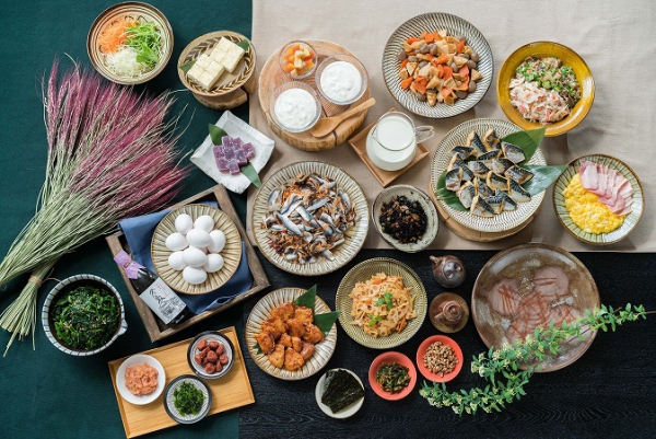 朝食無料